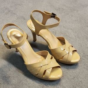 Nurture, 1 inch platform, high heel shoes